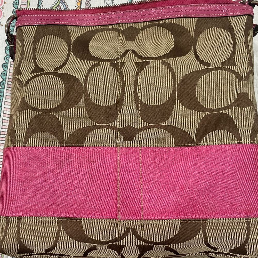 AUTHENTIC COACH Shoulder Bag brown w/ pink stripe.